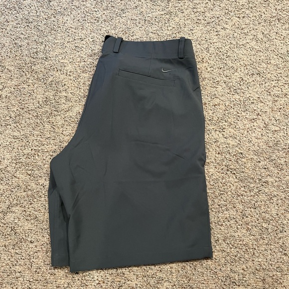 Nike Men’s Standard Fit Golf Short NWT Waist 40 - Picture 8 of 12